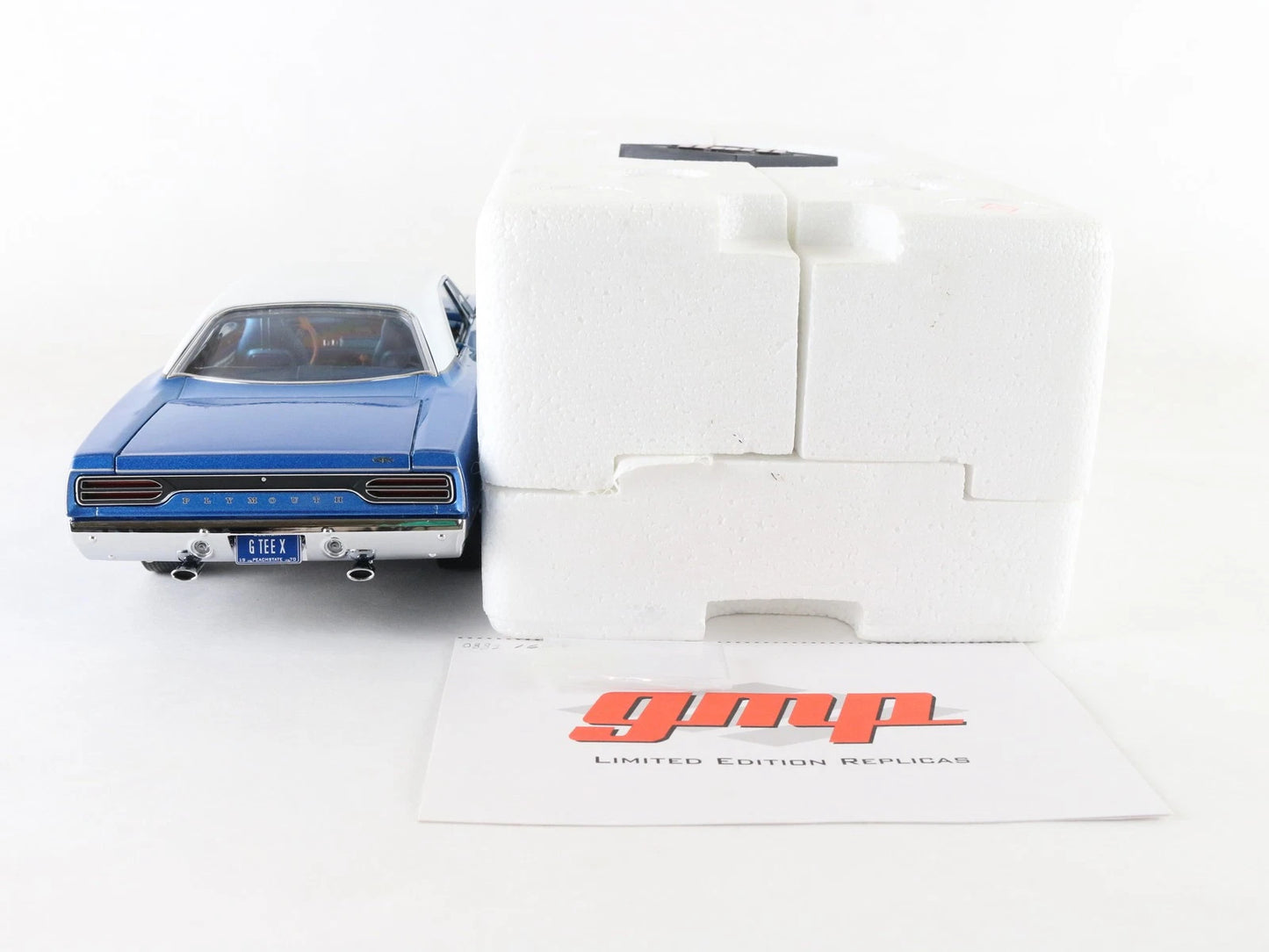 1970 Plymouth GTX Blue & White GMP 1:18 Diecast Model Car 1 Of 996 G1803107