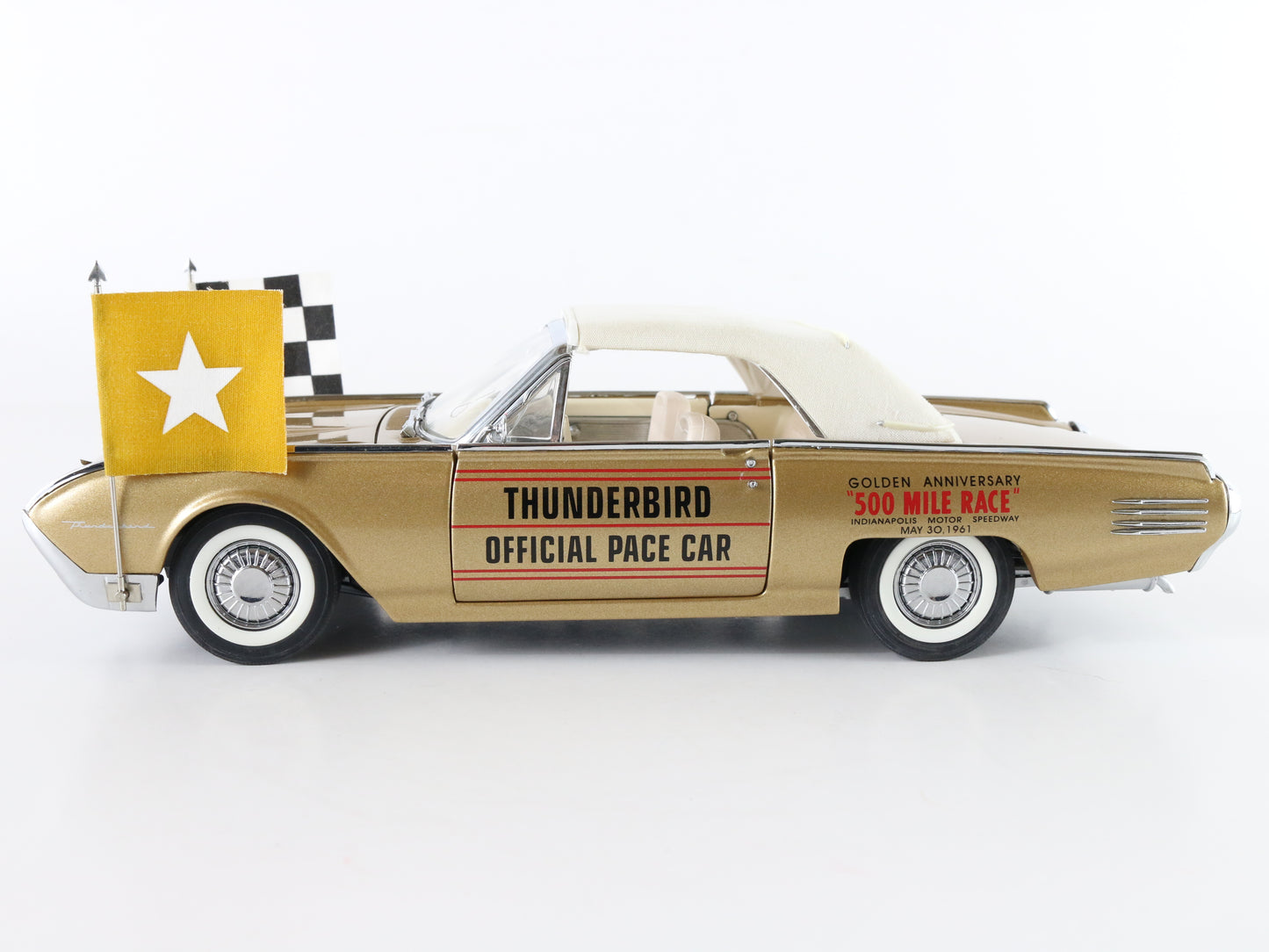 1961 Ford Thunderbird Indy 500 Pace Car Convertible Danbury Mint 1:24 Model Car