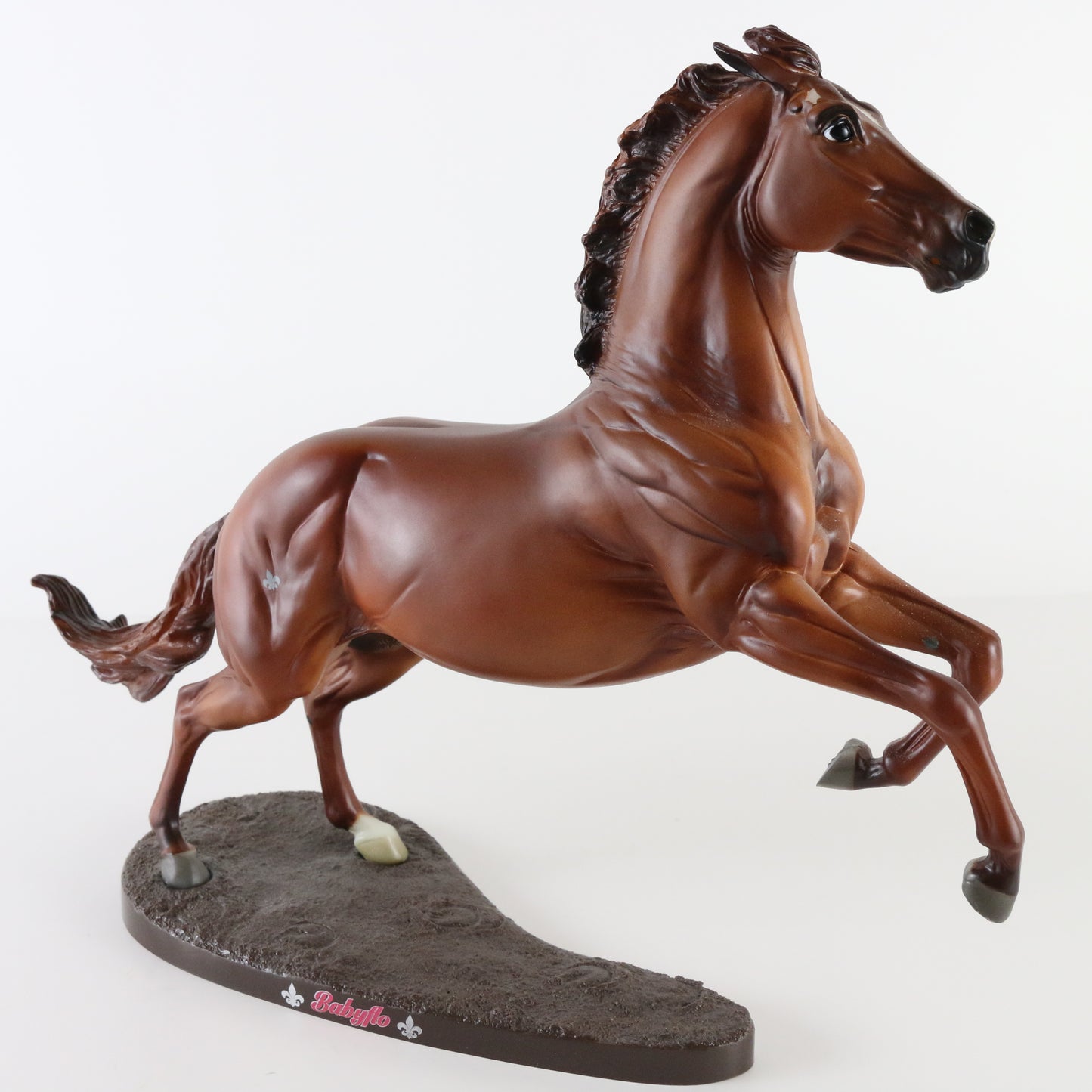 Breyer Babyflo Wyatt Gaming Stock Horse Chestnut Traditional Horse with Stand