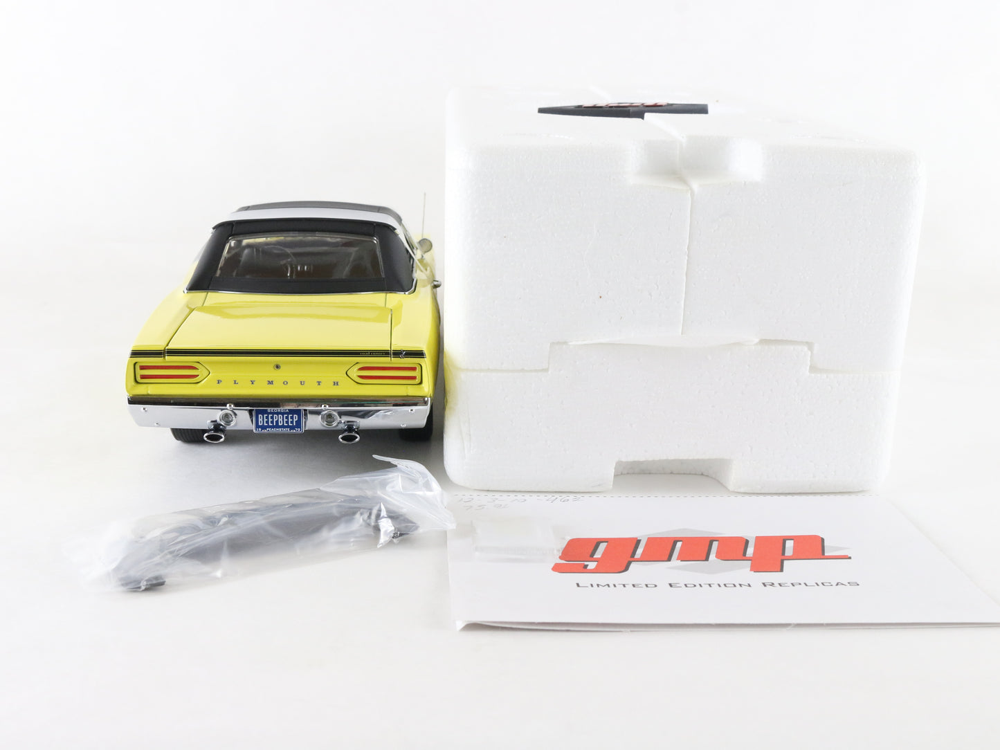 1970 Plymouth Road Runner Yellow Black GMP 1:18 Diecast Model 1 Of 2250 G1803104