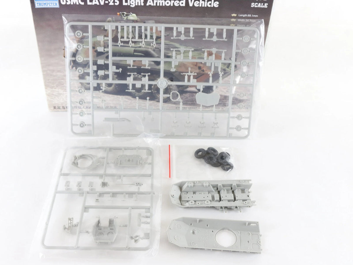 LAV-25 Light Armored Vehicle USMC General Dynamics Trumpeter 1:72 07268 Kit