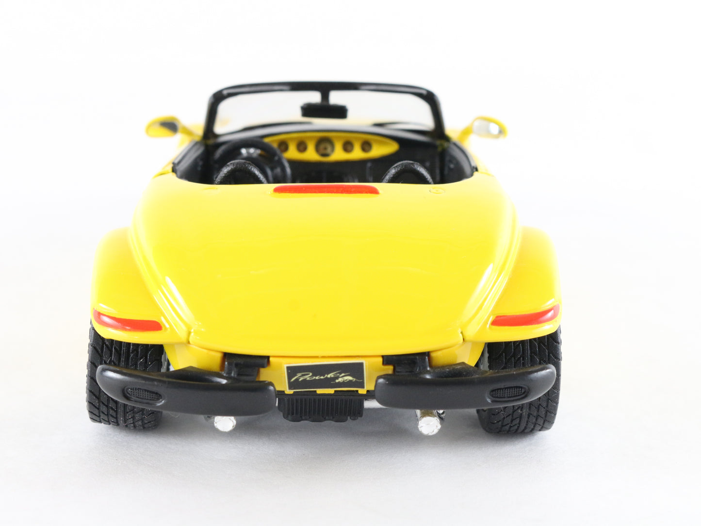Plymouth Prowler Convertible Yellow Maisto 1:24 Diecast Model Car