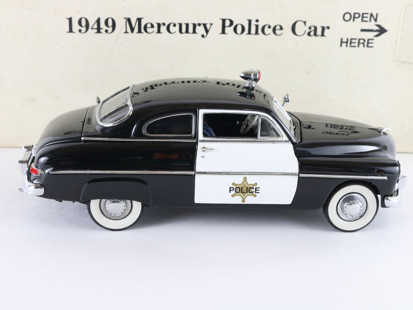 1949 Mercury Police Cruiser Black White Danbury Mint 1:24 Diecast Model