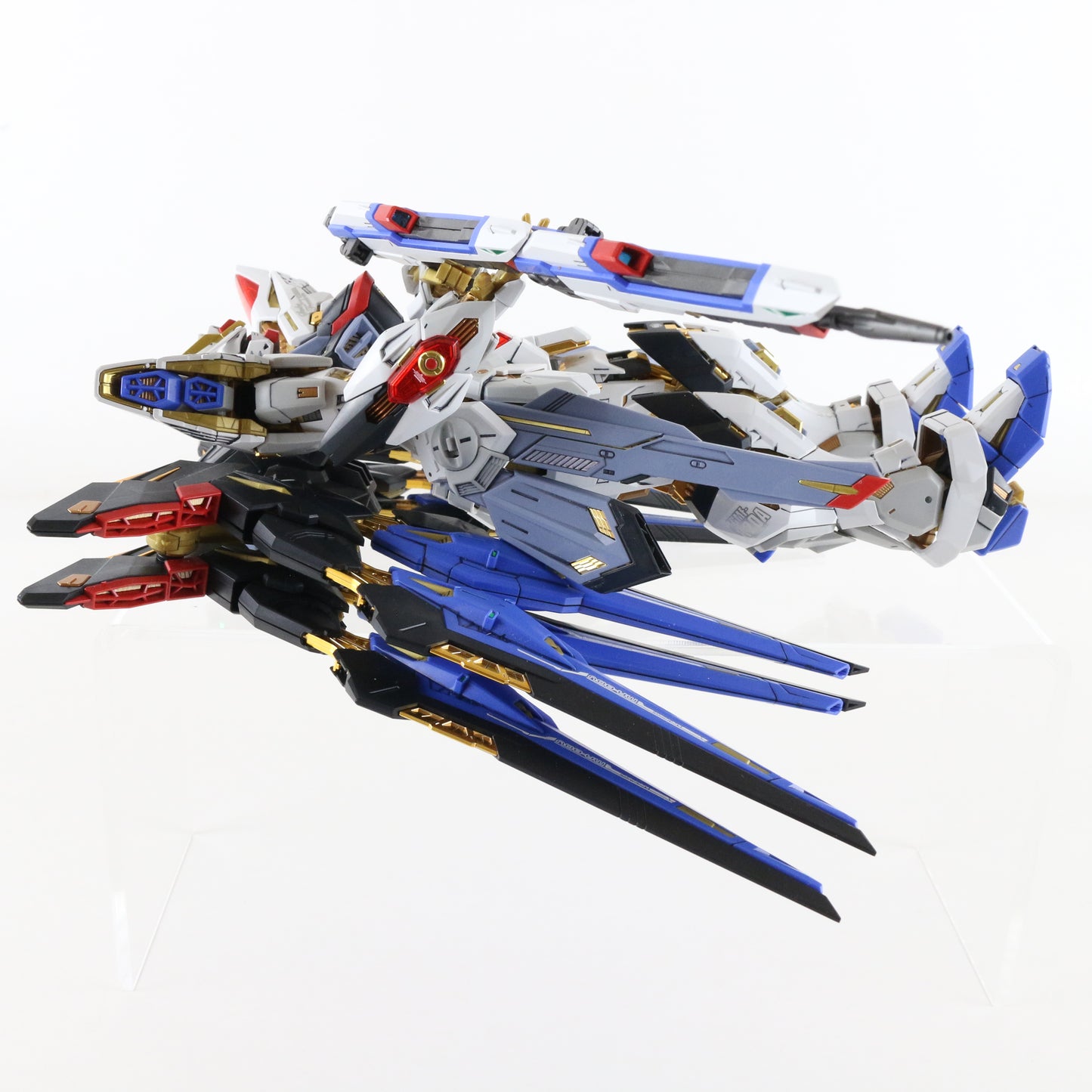 Gundam ZGMF-x20a MGEX Strike Freedom Zaft Mobile Suit 1:100 NICE BUILD