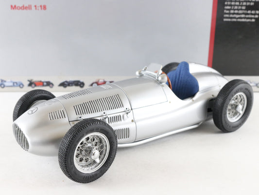 1939 Mercedes Benz W165 Der Grobe Sieger Von Tripolis CMC 1:18 M-018 Model Car