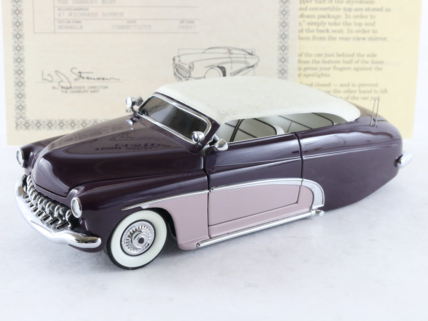 1950 Mercury Custom Convertible Purple Pink Danbury Mint 1:24 Model 