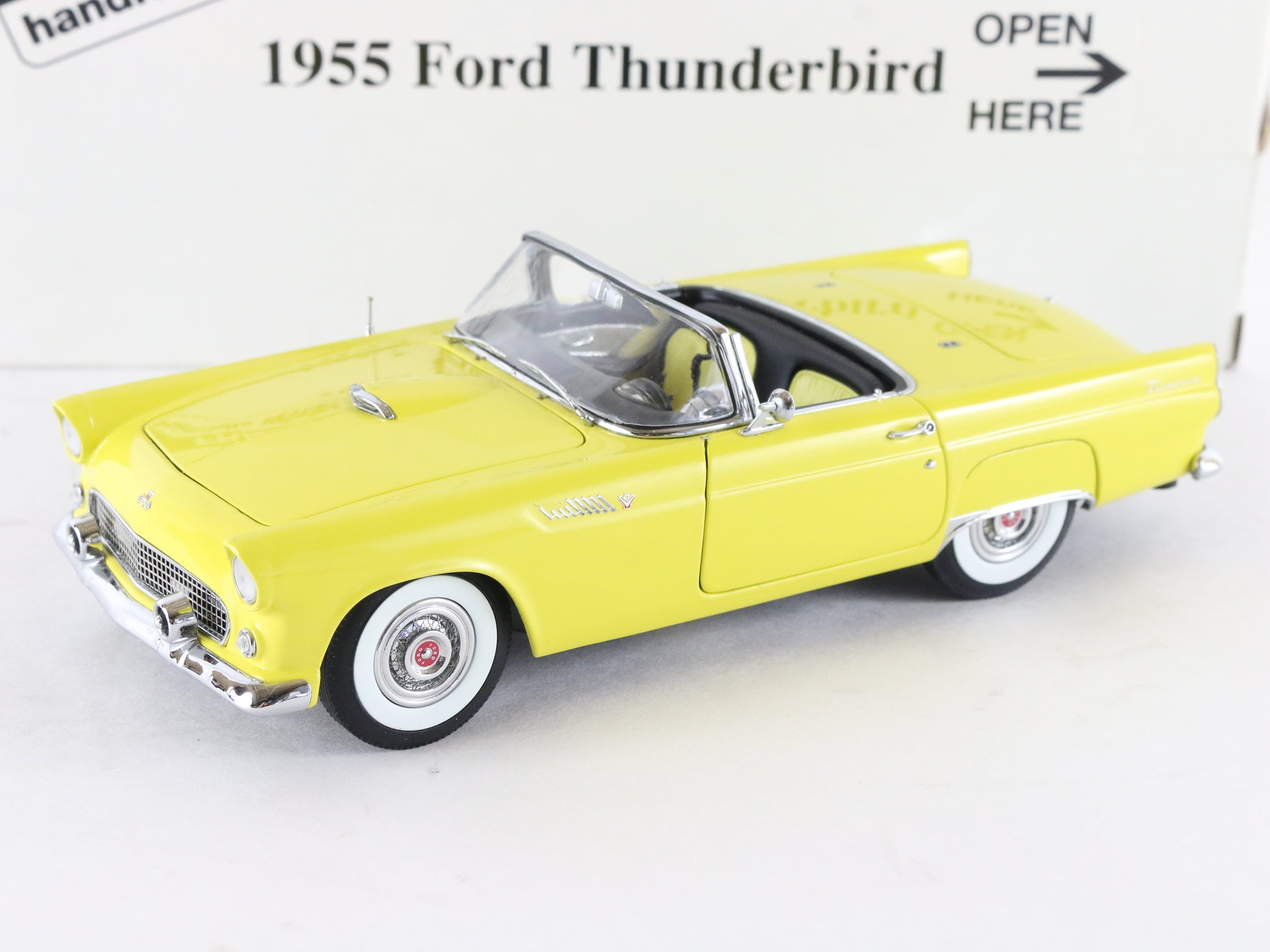1955 Ford Thunderbird Convertible Yellow Limited Danbury Mint 1:24 Diecast 3726