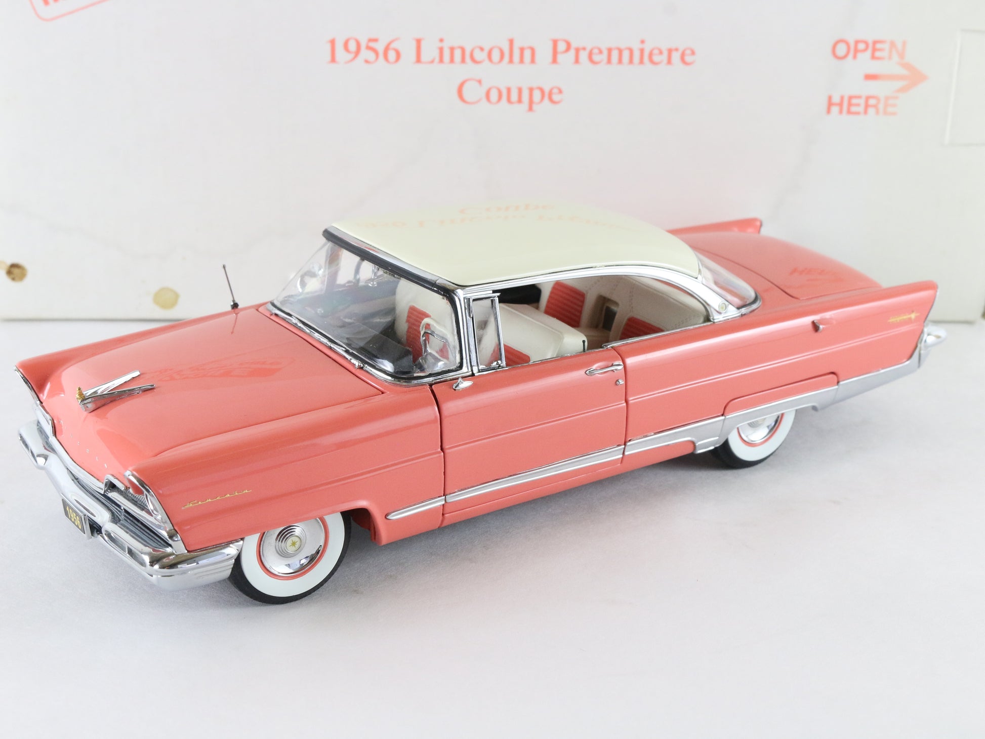 1956 Lincoln Premiere Coupe Coral & White Danbury Mint 1:24 Diecast 