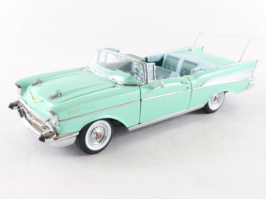 1957 Chevrolet Bel Air Surf Green Convertible Danbury Mint 1:24 Model 