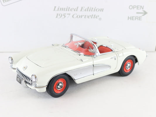 1957 Chevy Corvette Roadster Limited White Silver Danbury Mint 1:24 Diecast 2678