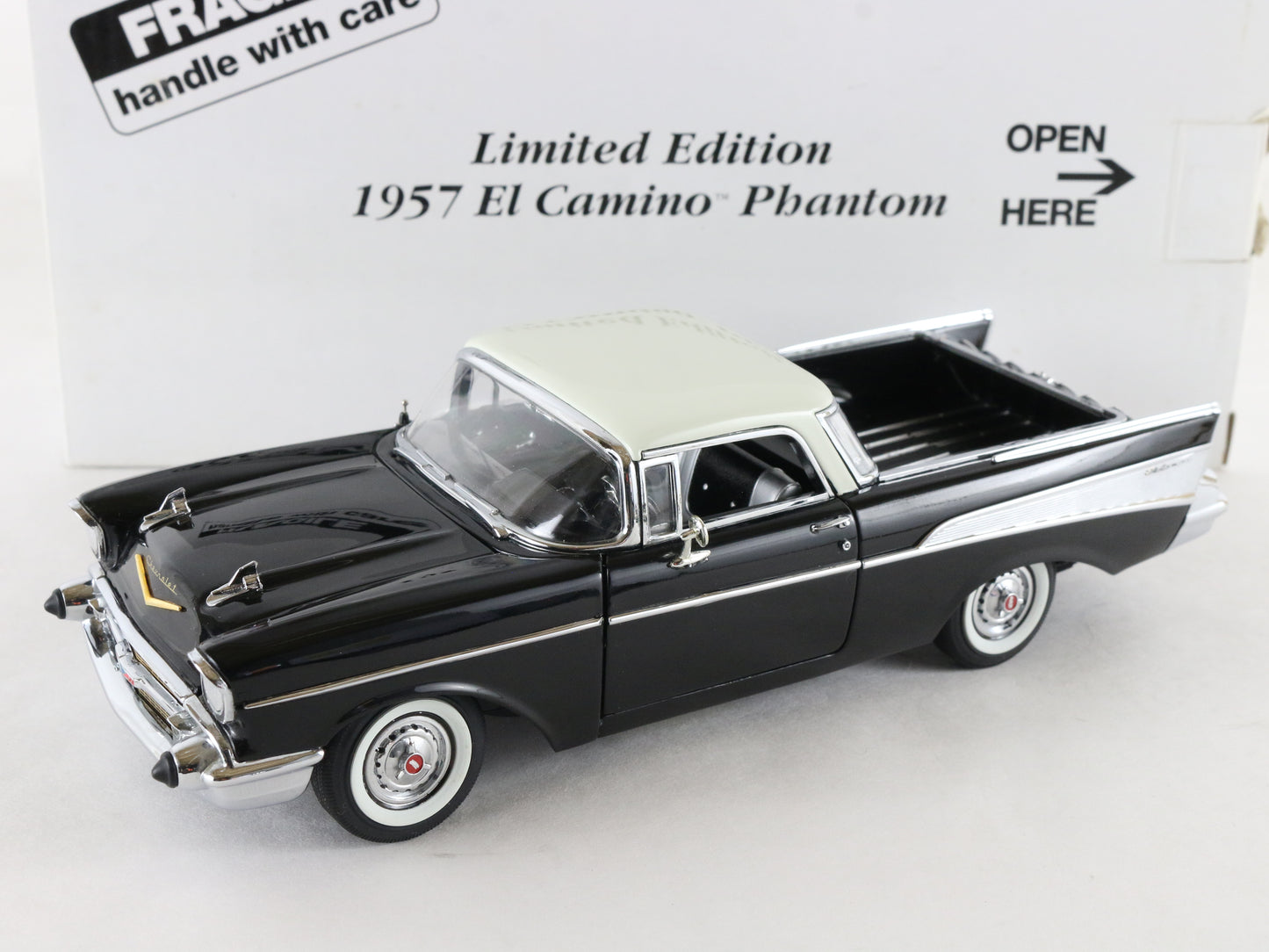 1957 Chevy El Camino Phantom Black White Danbury Mint 1:24 Diecast 109