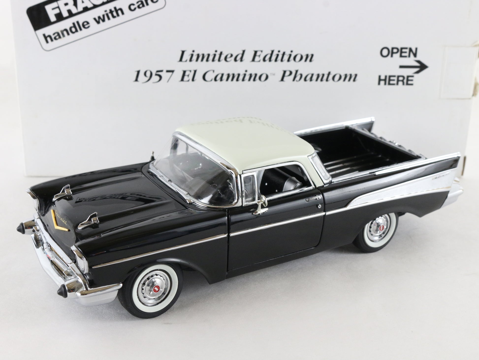 1957 Chevy El Camino Phantom Black White Danbury Mint 1:24 Diecast 109