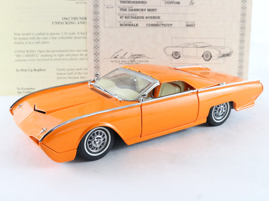 1962 Ford Thunderbird Custom Convertible Orange Danbury Mint 1:24 Model 