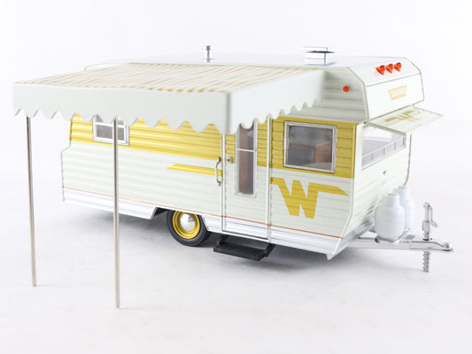 1964 Winnebago 216 Hitch & Tow Trailer Greenlight 1:24 Diecast Model