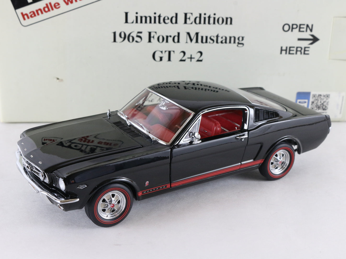 1965 Ford Mustang GT 2+2 Black Danbury Mint 1:24 Diecast 818/1965