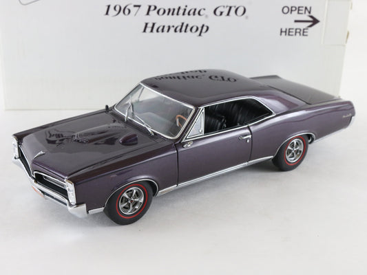 1967 Pontiac GTO Hardtop Dark Purple Danbury Mint 1:24 Diecast AS-IS