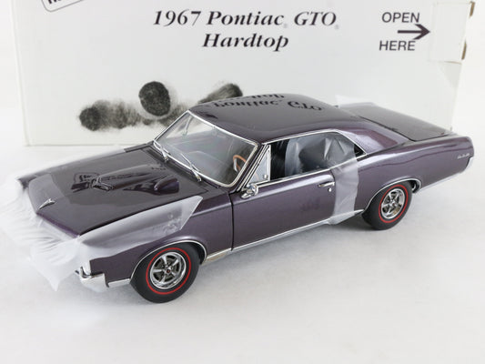 1967 Pontiac GTO Hardtop Plum Mist Purple Danbury Mint 1:24 Diecast 