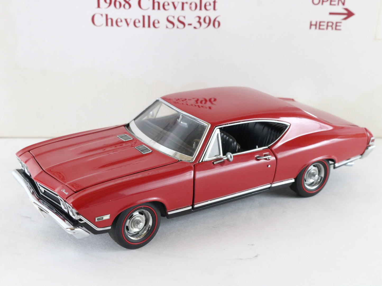 1968 Chevy Chevelle SS 396 Red Danbury Mint 1:24 Diecast Car