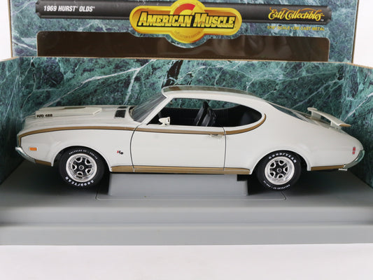 1969 Hurst Olds H/O 455 White Gold American Muscle ERTL 1:18 7260 Model 