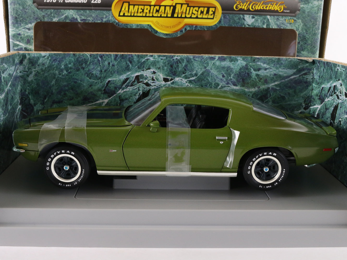 1970 1/2 Chevy Camaro Z28 Green American Muscle ERTL 1:18 Model 7128