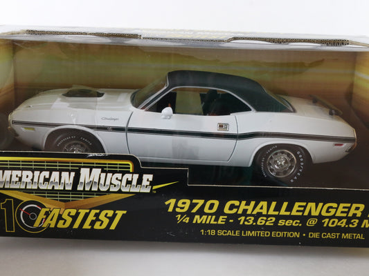 1970 Dodge Challenger R/T White 10 Fastest American Muscle ERTL 1:18 32753