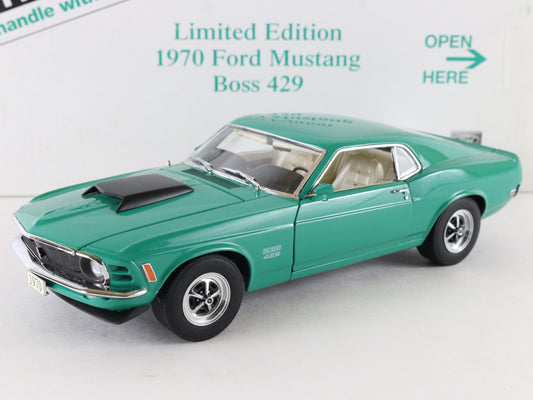 1970 Ford Mustang Fastback Grabber Green 2205/5000 Danbury 1:24 Diecast 