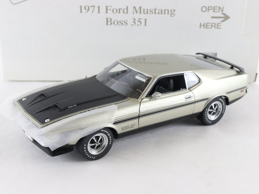 1971 Ford Mustang Boss 351 Fastback Metallic Pewter Danbury Mint 1:24 Diecast