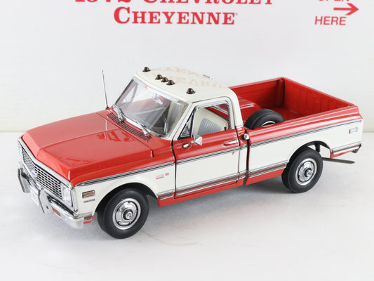 1972 Chevrolet Cheyenne Pickup Truck Red White Danbury Mint 1:24 Diecast 
