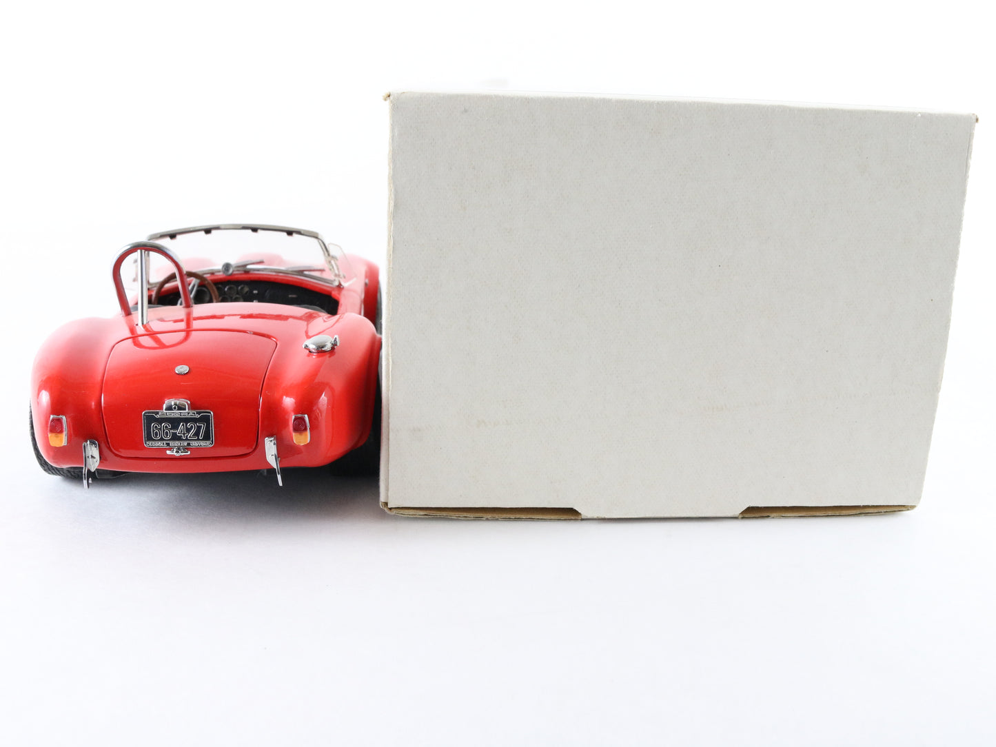 Cobra SC 427 Red Creative Masters Revell 1:24 Diecast Model Car 8800