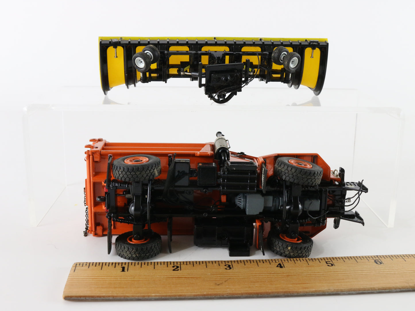 Oshkosh P Series 2 Axle 4x4 Plow Orange Sword 1:50 Metal Model Vehicle