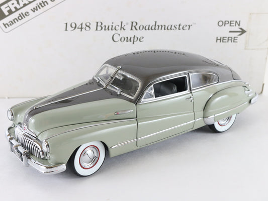 1948 Buick Roadmaster Coupe Green Gray Danbury Mint 1:24 Diecast Car
