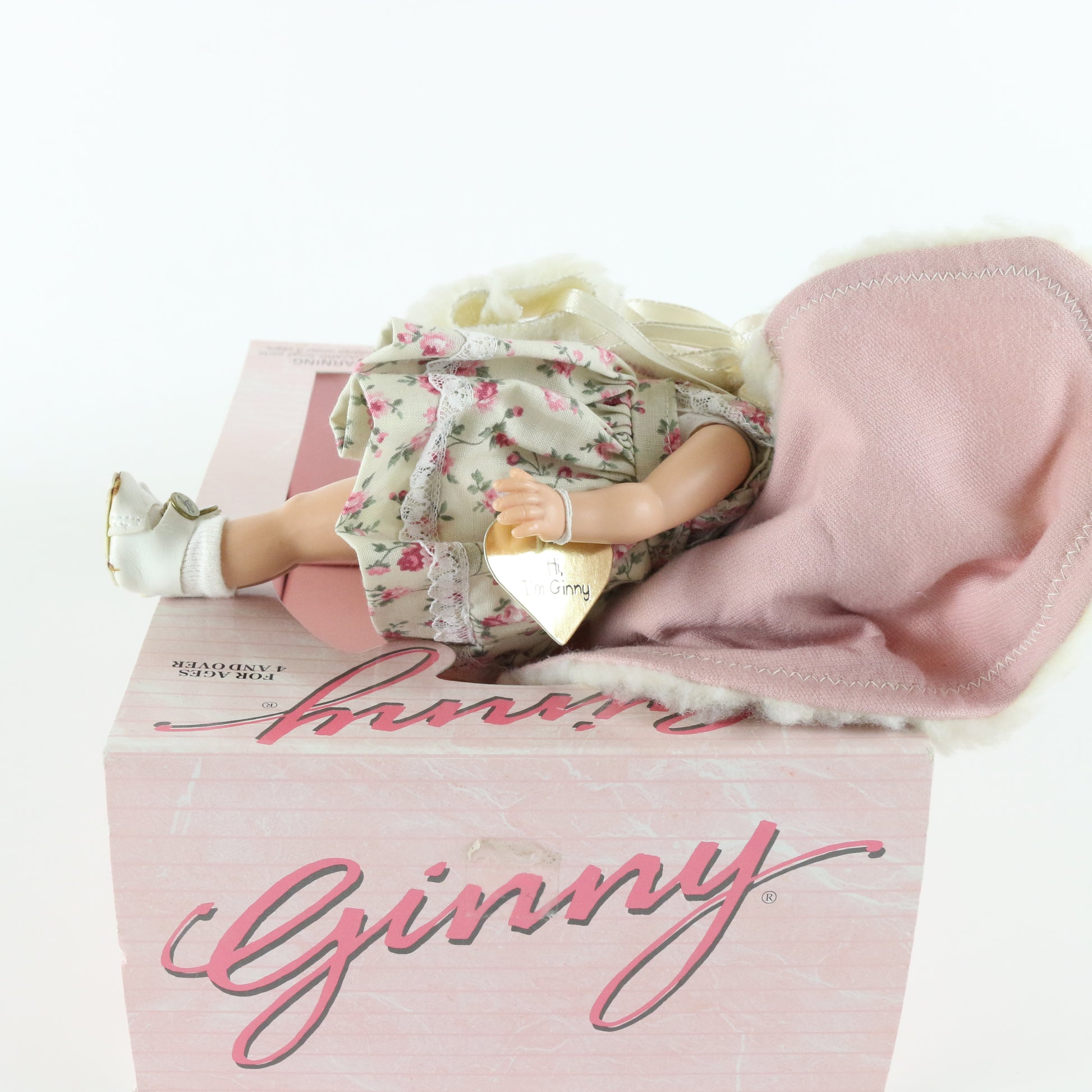 Ginny Visits The Doll Vogue Museum Pink Girl 8" W/ Accessories