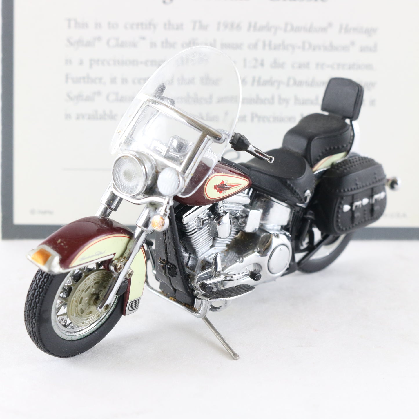 1986 Harley Davidson Heritage Softail Classic Franklin Mint 1:24 Motorcycle