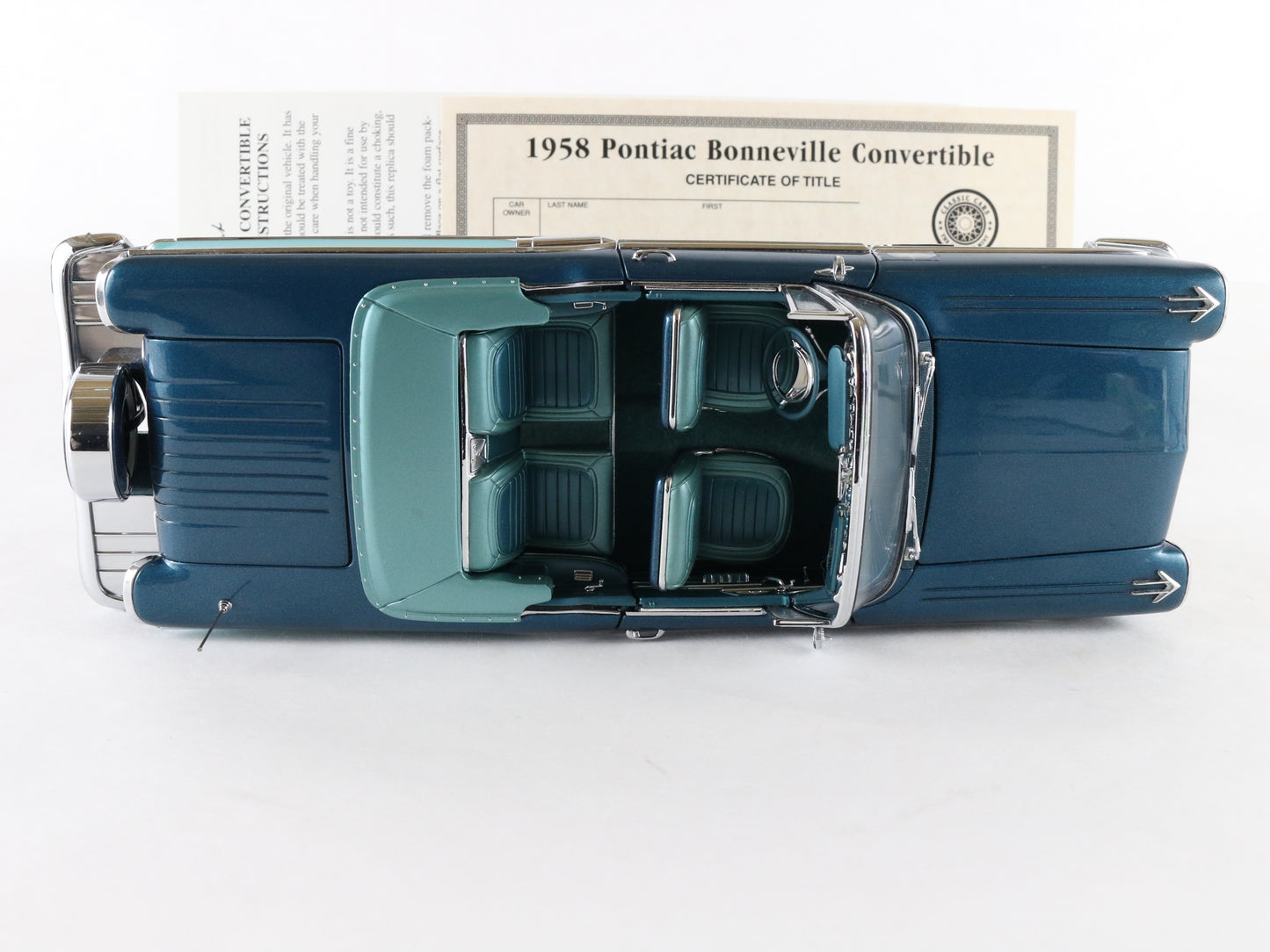 1958 Pontiac Bonneville Convertible Turquoise Danbury Mint 1:24 Model Car