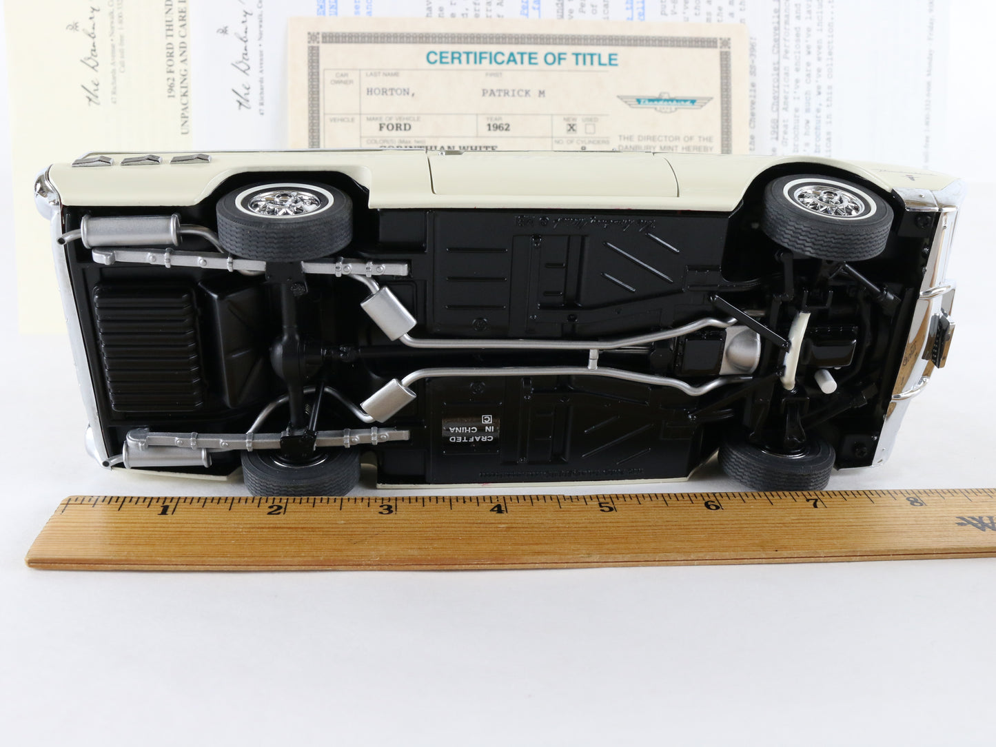 1962 Ford Thunderbird Sports Roadster Convertible Danbury Mint 1:24 Model Car