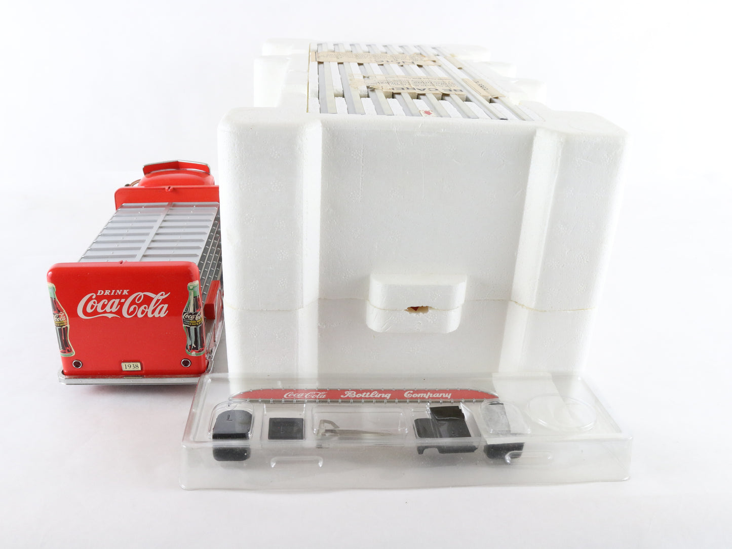 1938 GMC Cab Over Engine Coca Cola Delivery Truck Danbury Mint 1:24 W/ Extras