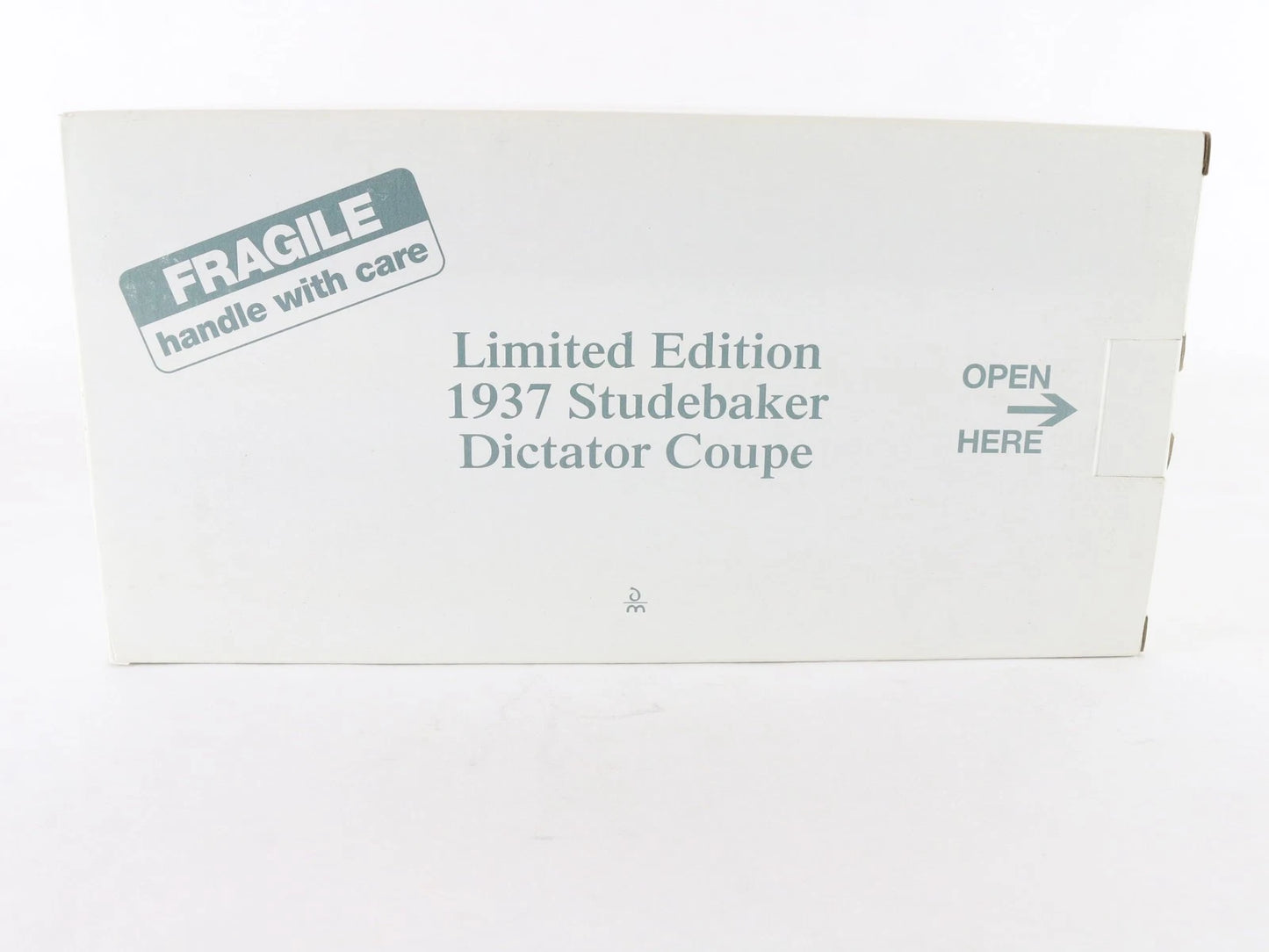 1937 Studebaker Dictator Coupe Blue Danbury Mint 1:24 Diecast Model #239/5000