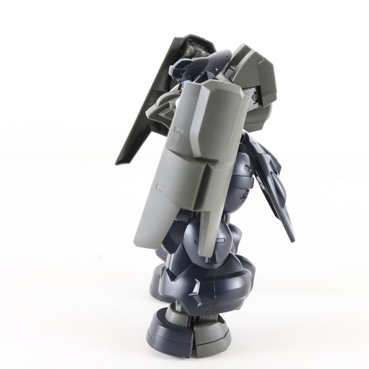 Gundam HG Dilanza Sol Witch From Mercury Mobile Suit Bandai 1/144 Model Figure
