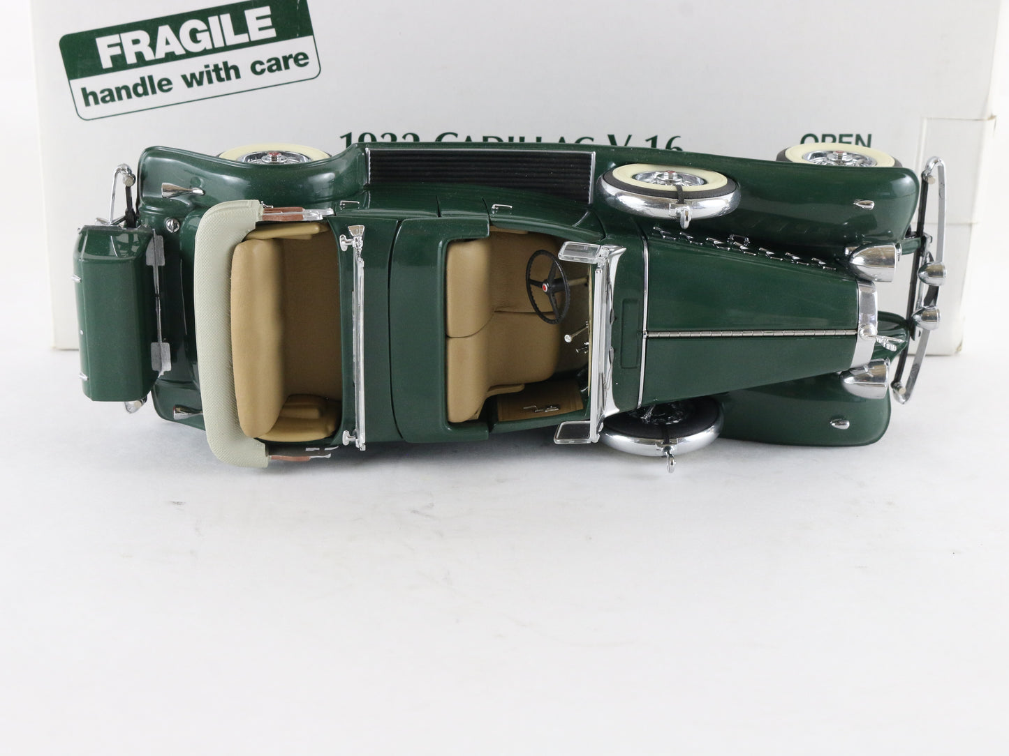 1932 Cadillac V-16 Sport Phaeton Convertible Green Tan Danbury Mint 1:24 Diecast