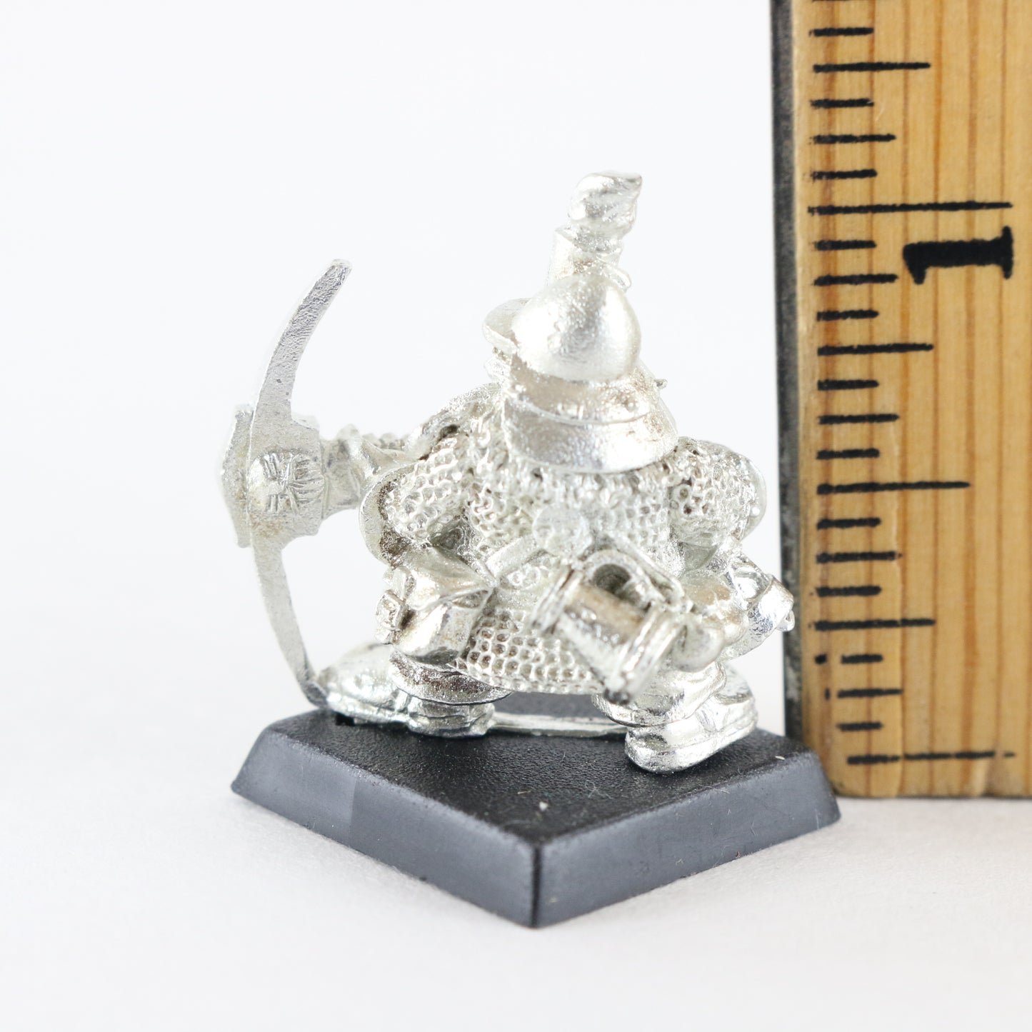 Dwarf Miner Marauder 8044/4 Citadel Warhammer 1993 Unpainted Figure 1"