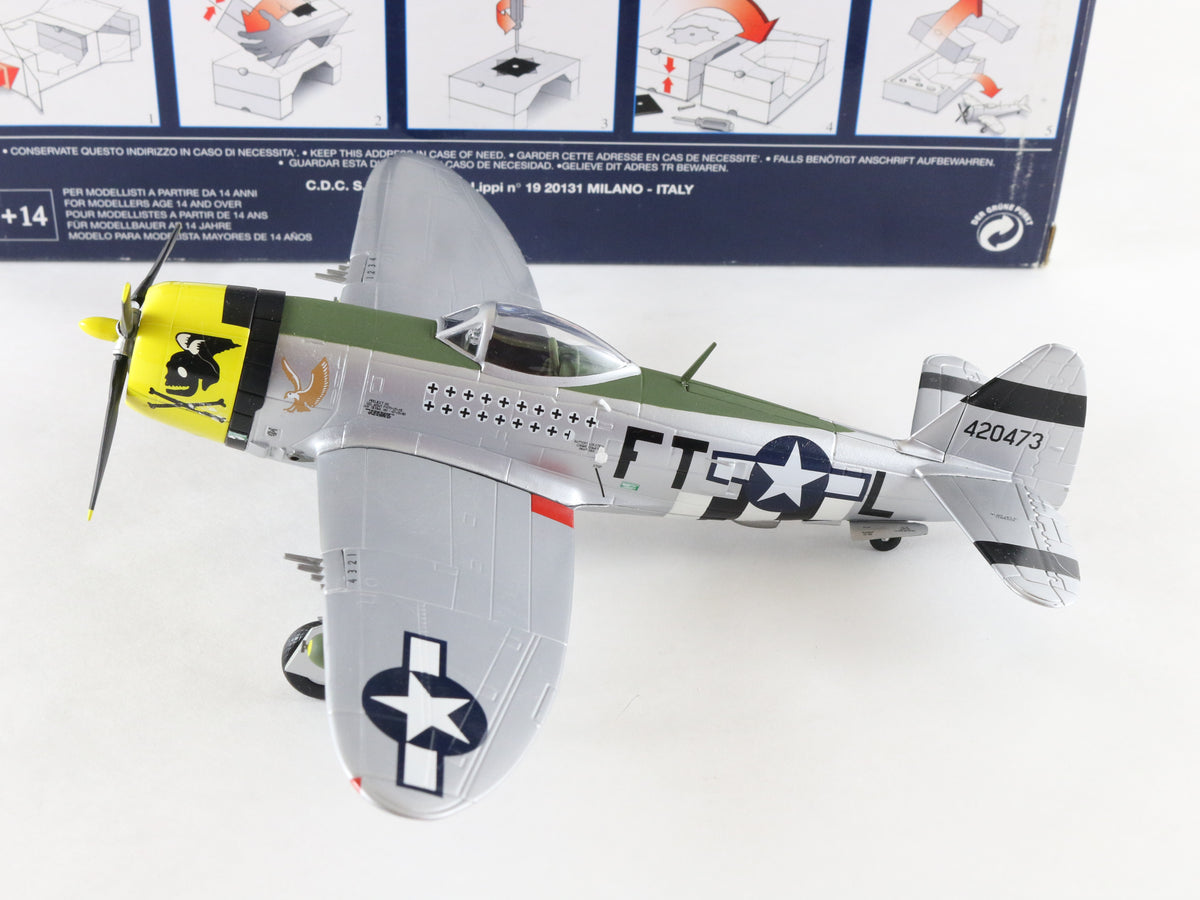 P-47 Thunderbolt Republic Fighter Plane USAAF WW2 Ace Armour 1:48 98147 Model