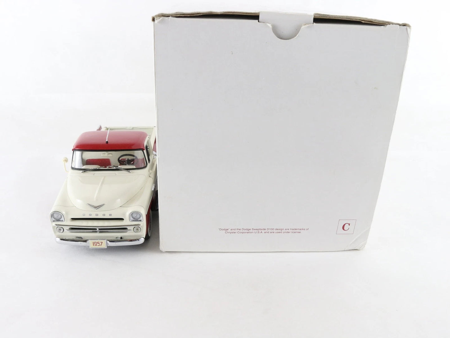 1957 Dodge Sweptside D100 Red White Danbury Mint 1:24 Diecast Model Truck