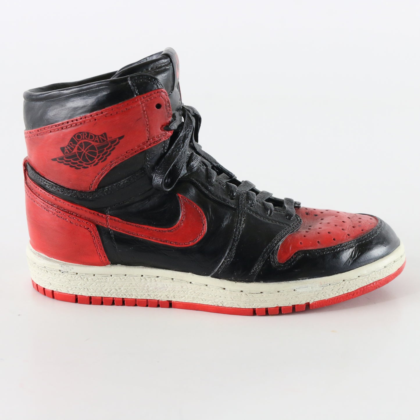 Nike Classics Bowen Air Jordan 1 Retro Bred High Ceramic Collectible Shoe