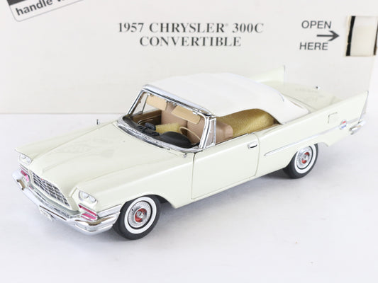 1957 Chrysler 300C Convertible White Danbury Mint 1:24 Diecast Car