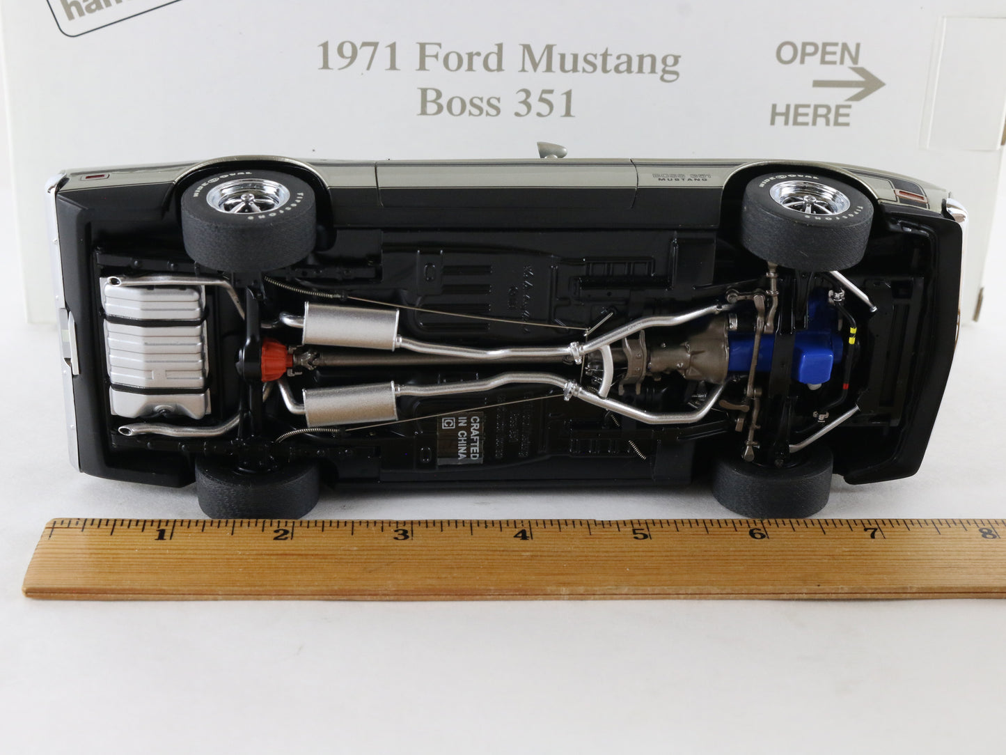 1971 Ford Mustang Boss 351 Fastback Gray Black Danbury Mint 1:24 Diecast Model