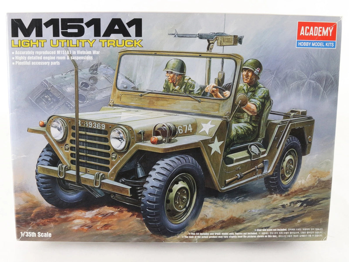 M151A1 Mutt Light Utility Truck Ford Academy 1:35 1323 CA194-12000 Military Kit