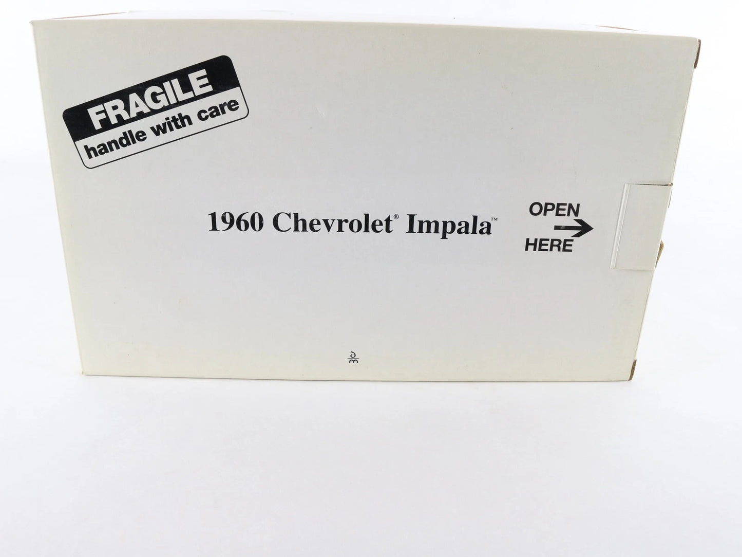 1960 Chevrolet Impala Convertible White Red Danbury Mint 1:24 Diecast Model