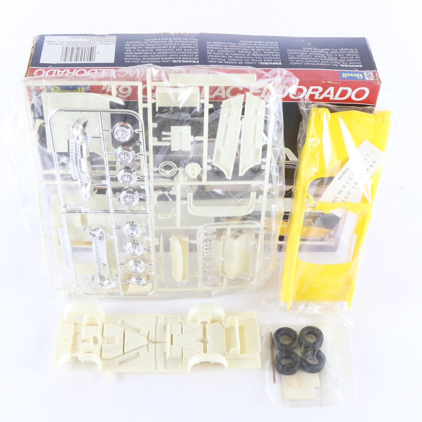 1959 '59 Cadillac Eldorado Ceji Revell 1:32 Model Car Kit 7275