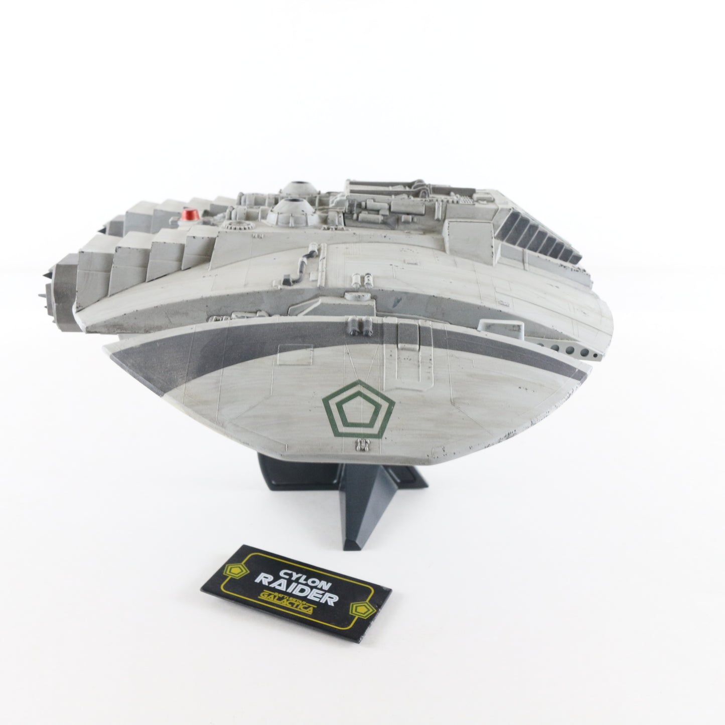 Cylon Raider Battlestar Galactica Revell 85-6441 Built & Painted Ship W/ Stand