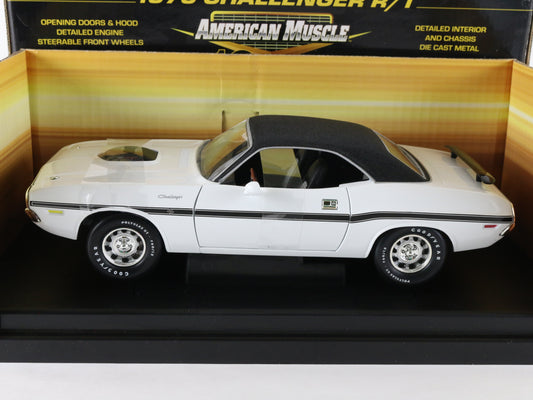 1970 Dodge Challenger R/T 10 Fastest White American Muscle ERTL 1:18 32753